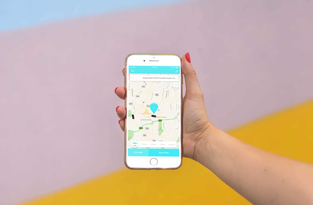 Book a Croydon taxi with minicab.com app
