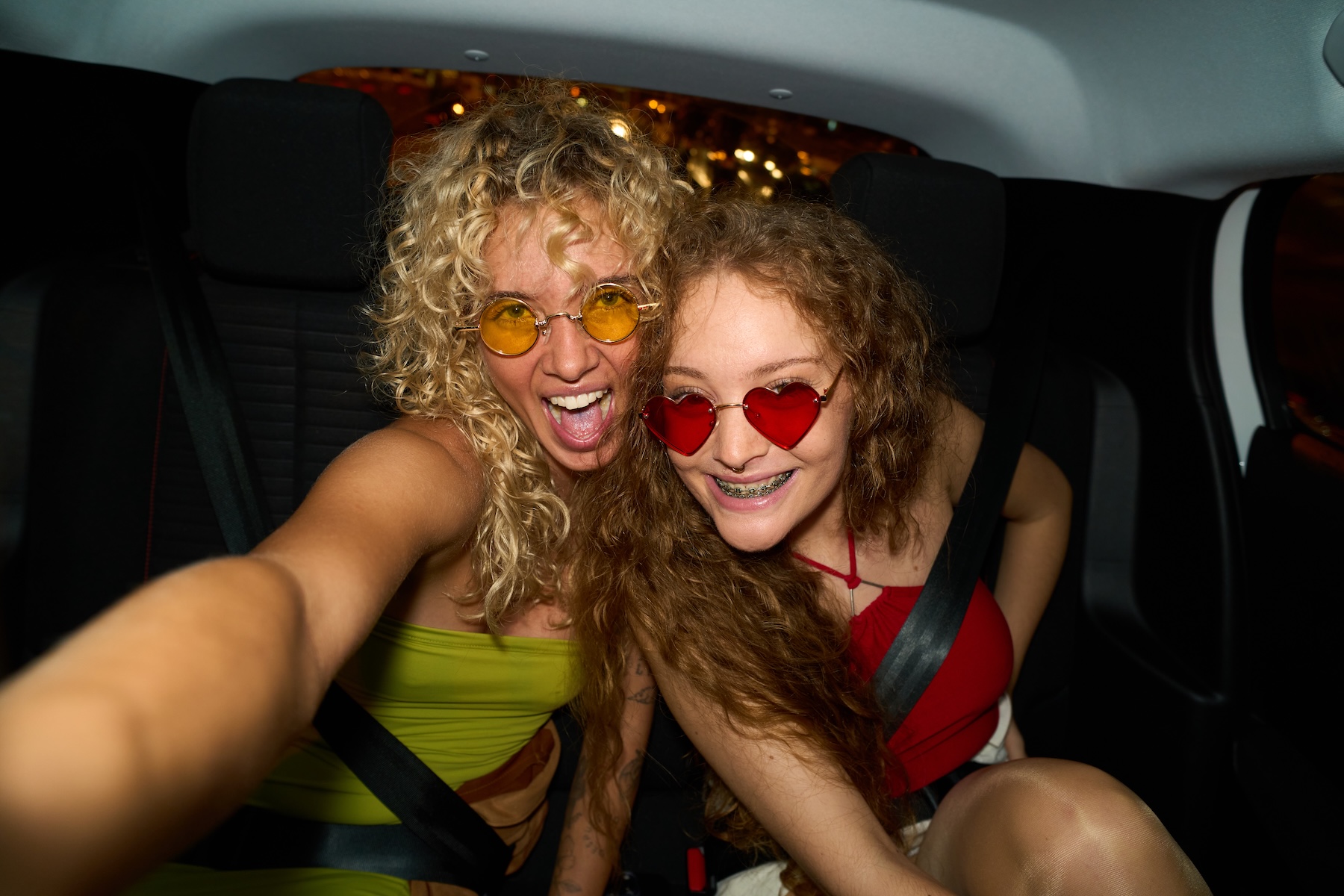 Students receive 10% off taxis in Croydon with minicab.com